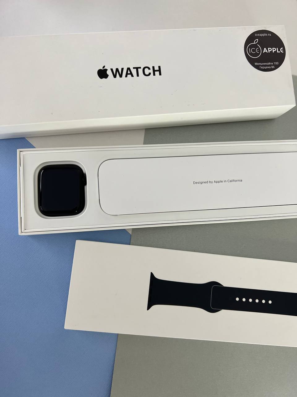 Apple Watch SE (2-го поколения) 44mm Midnight в Тюмени